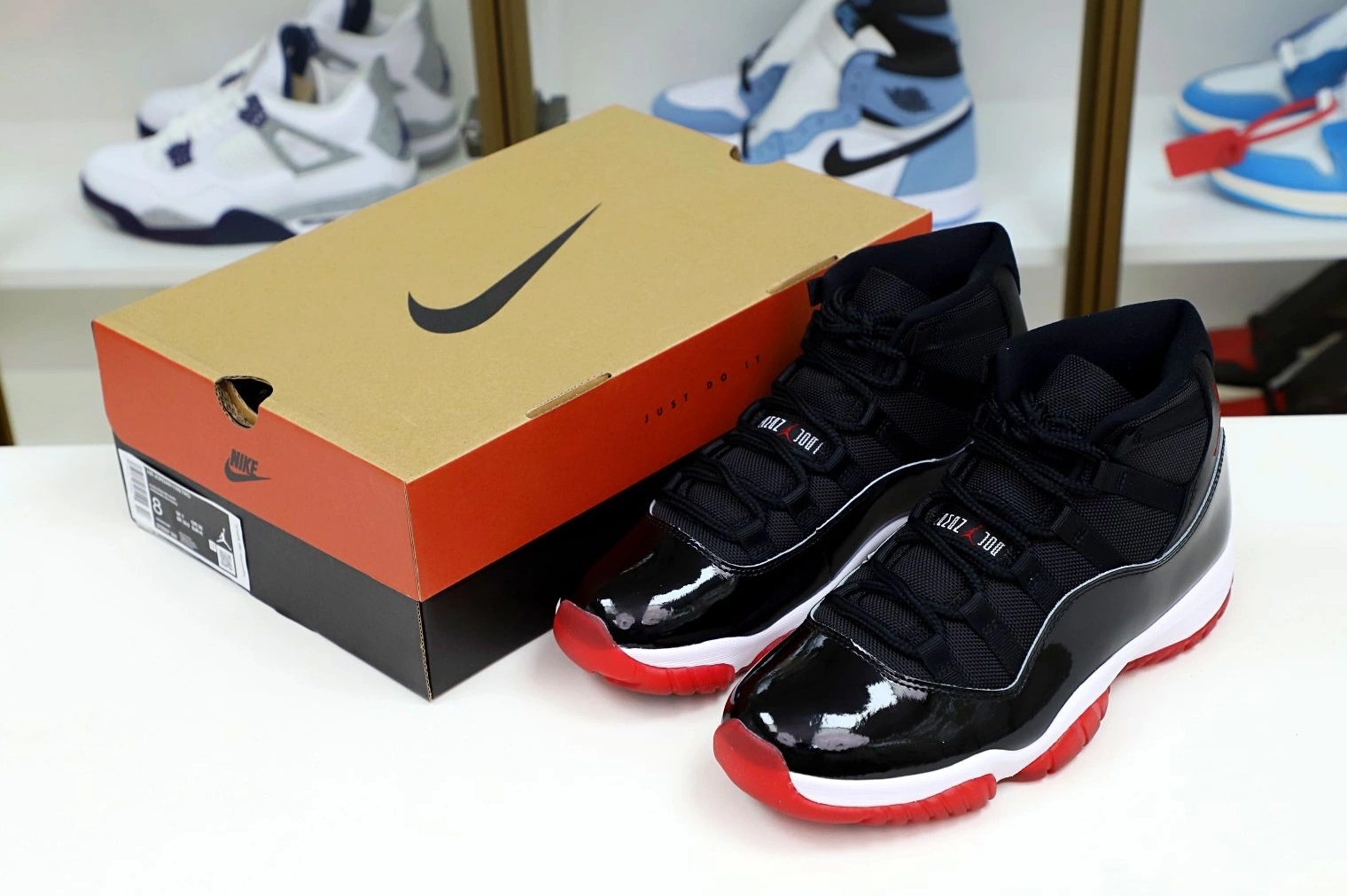 JORDAN 11 AIR 'BRED' 2019 RETRO 0927